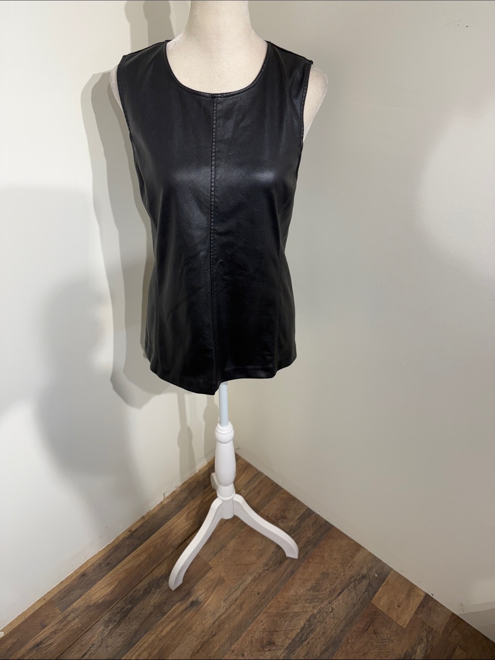 Ann Taylor Black Sleeveless Faux Leather Top - Women's